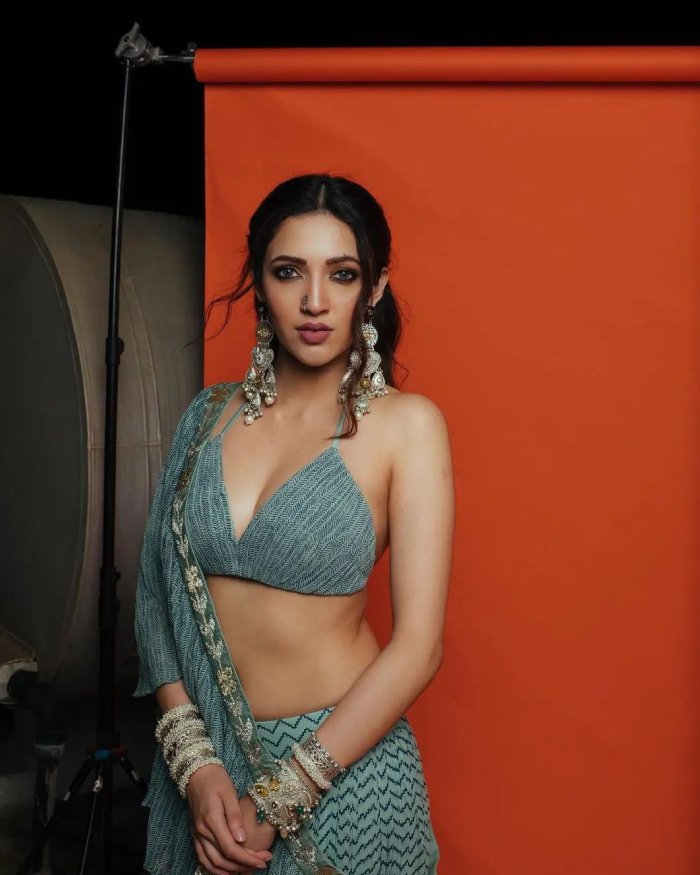 neha shetty 3